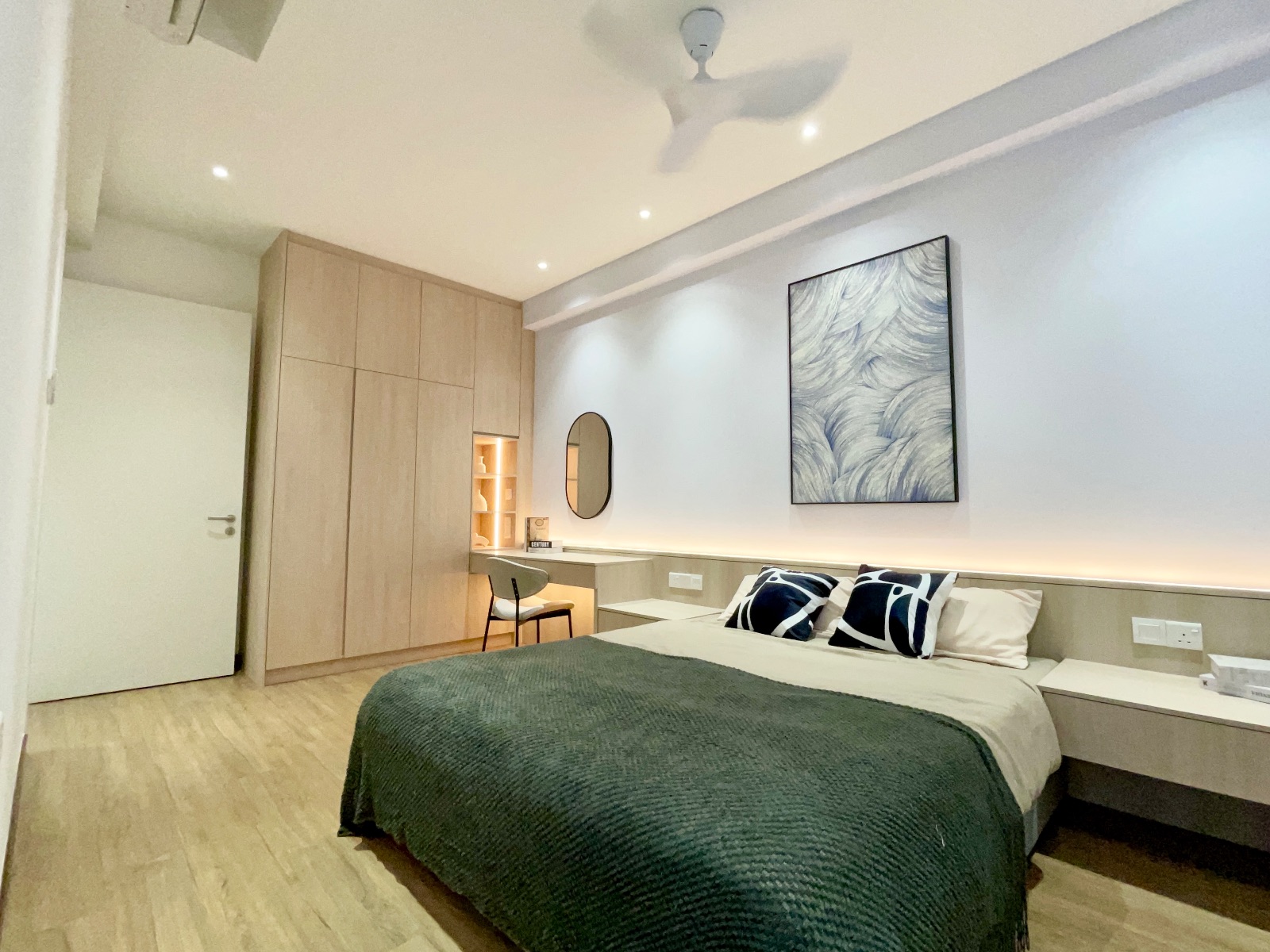 The Marin condominium for sale 8
